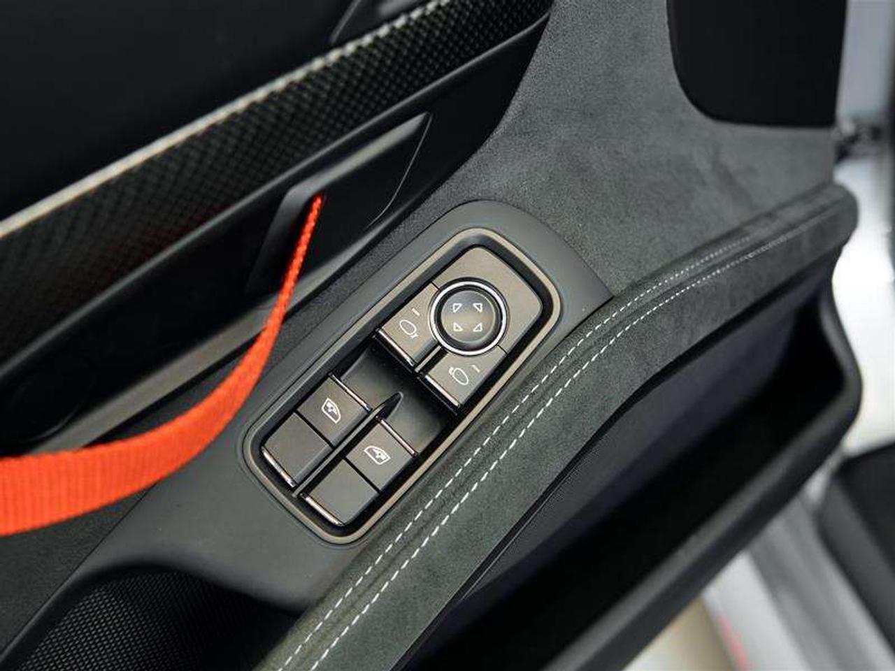 2025 Porsche 718 Spyder RS Roadster Photo