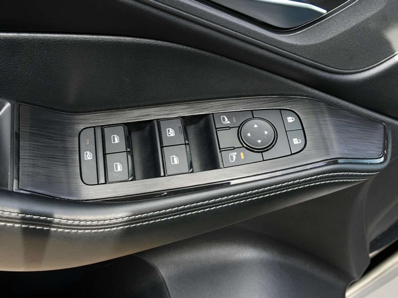 2026 Nissan Rogue S   Cruise Control   Heated Seats   Remote Start   Alloys Photo