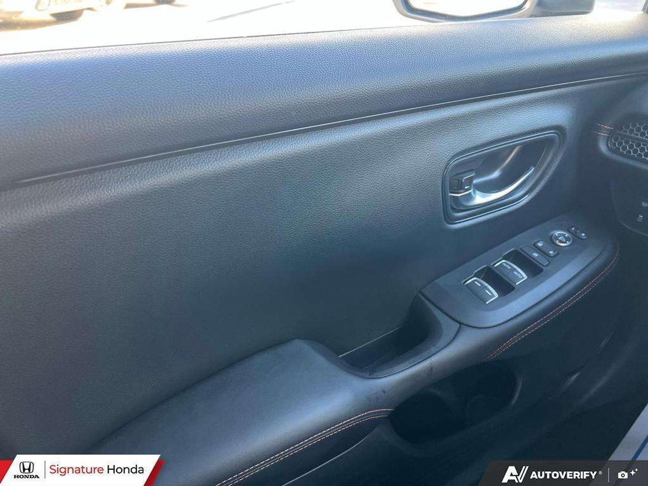 2025 Honda HR-V Sport Photo