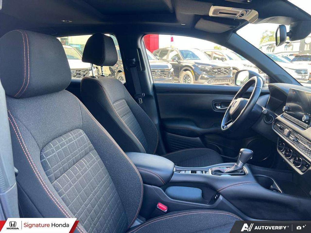 2025 Honda HR-V Sport Photo