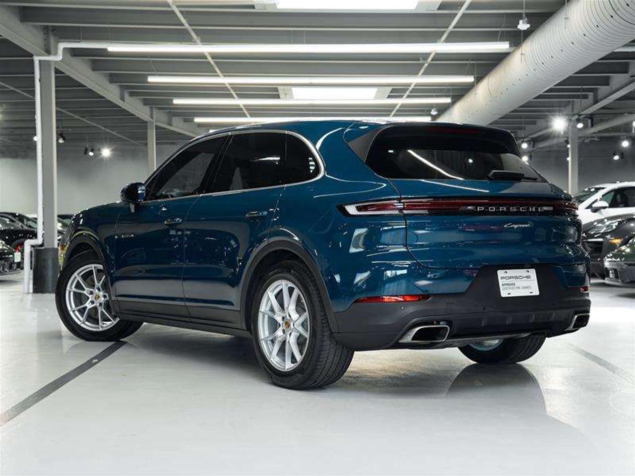 2024 Porsche Cayenne AWD Photo