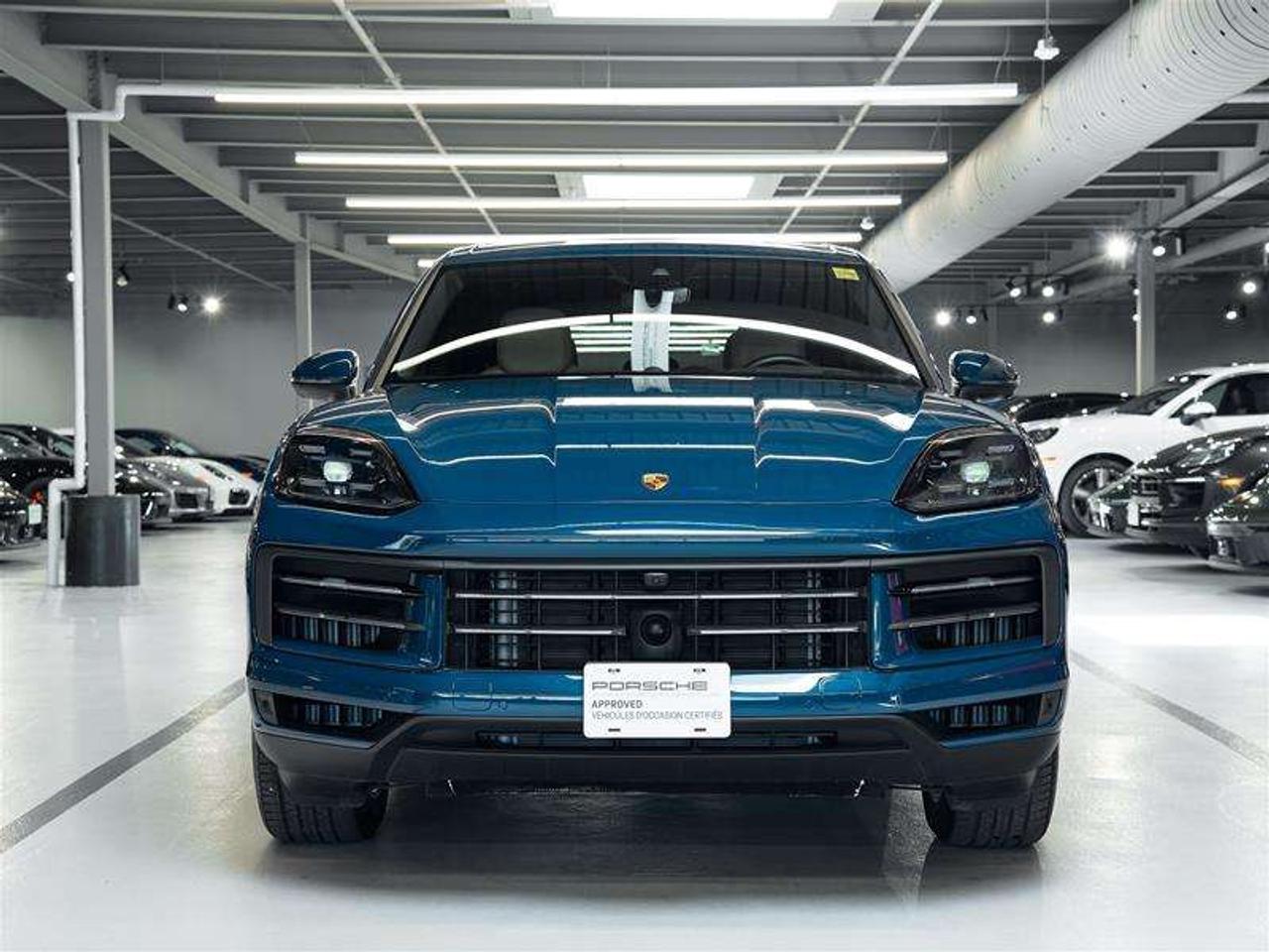 2024 Porsche Cayenne AWD Photo5