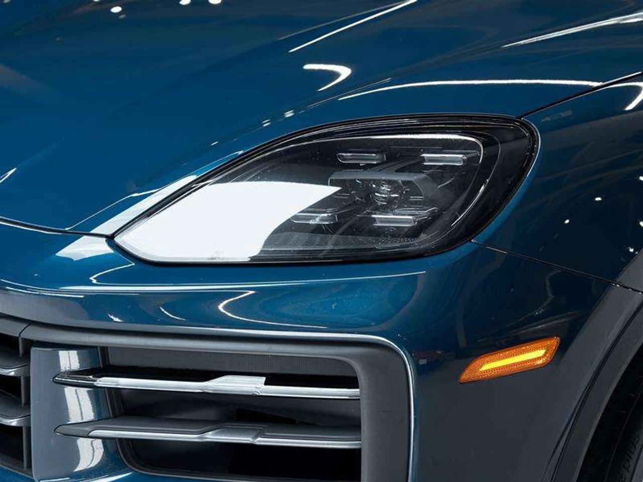 2024 Porsche Cayenne AWD Photo