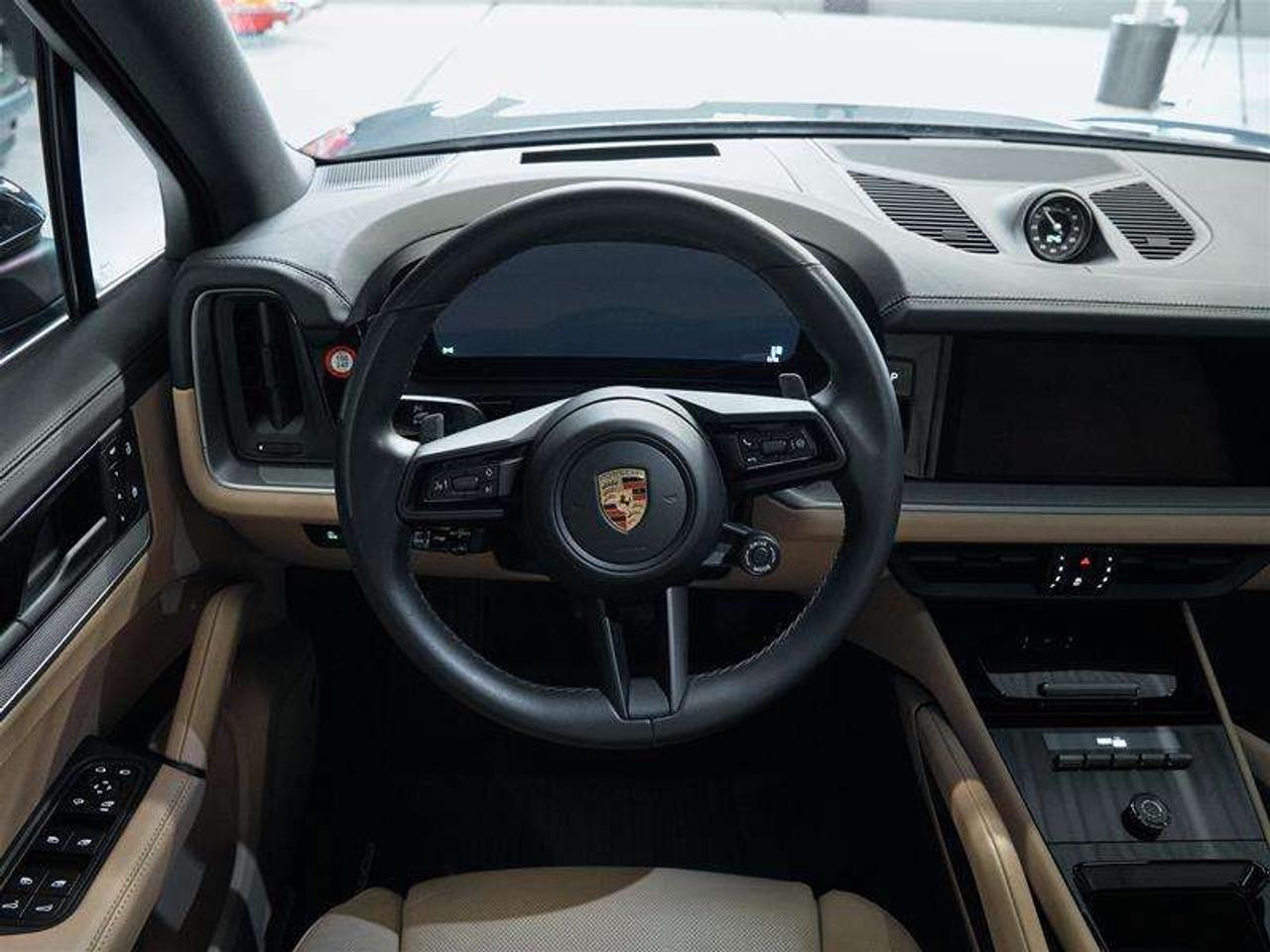 2024 Porsche Cayenne AWD Photo