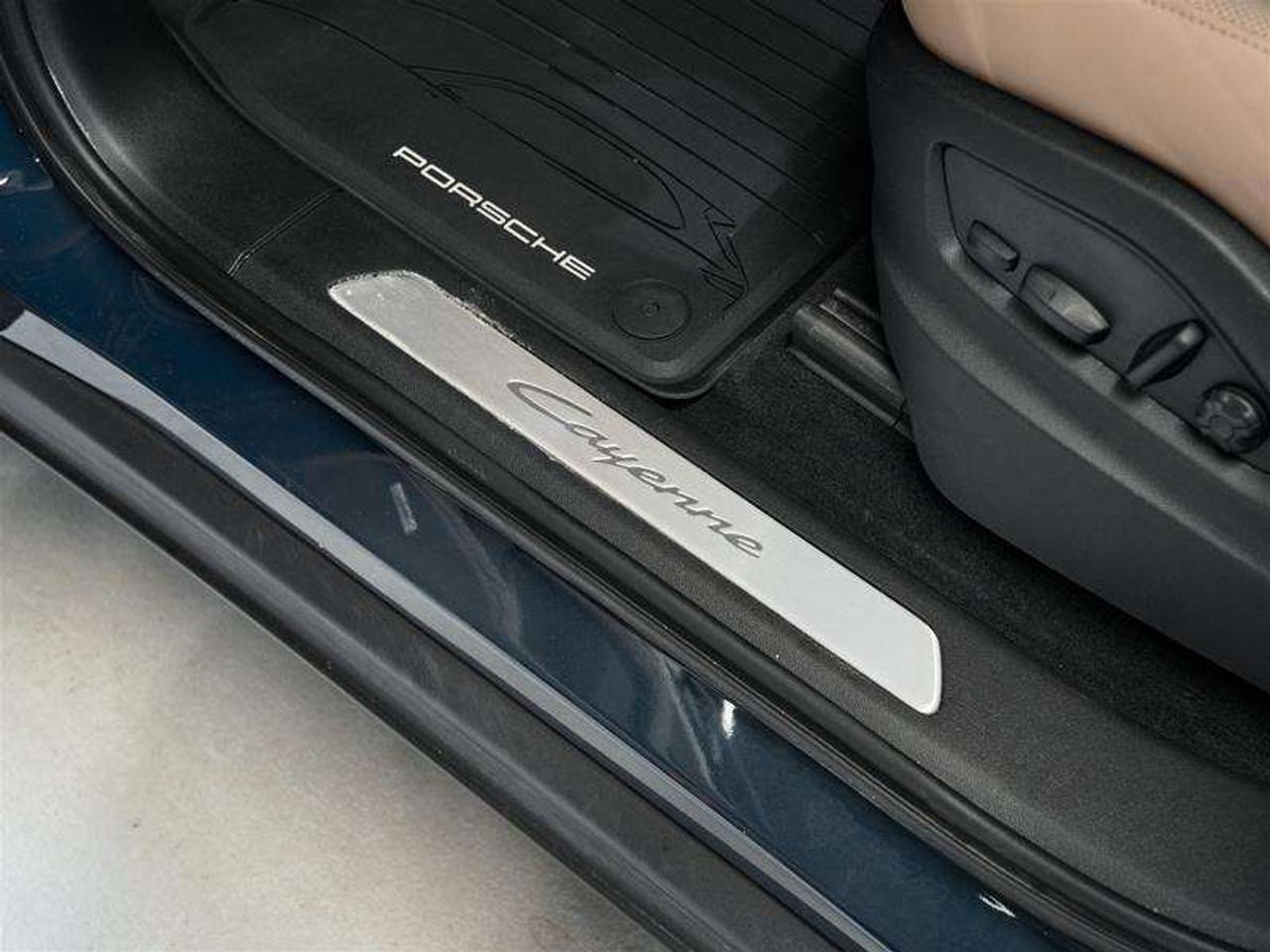 2024 Porsche Cayenne AWD Photo