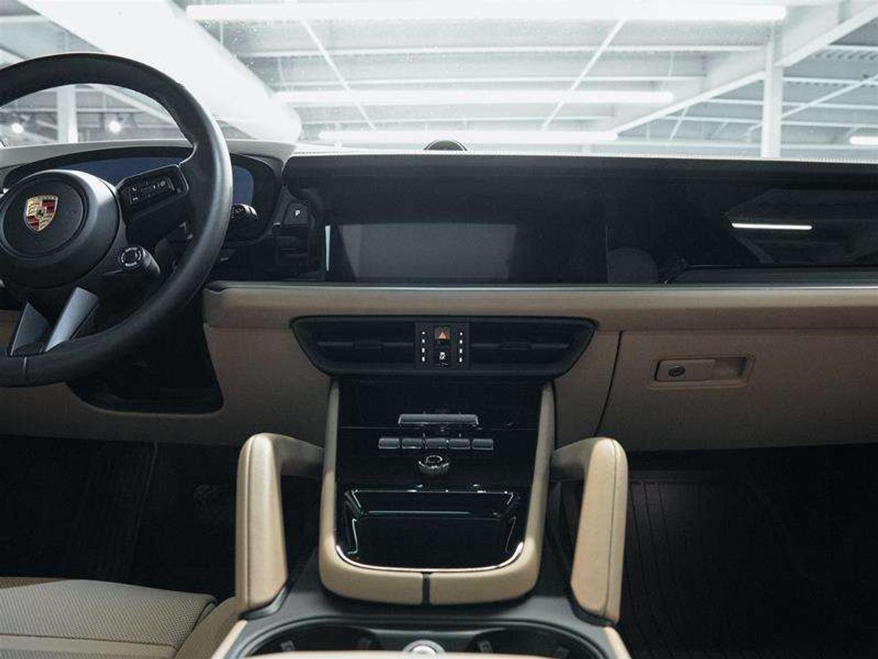 2024 Porsche Cayenne AWD Photo