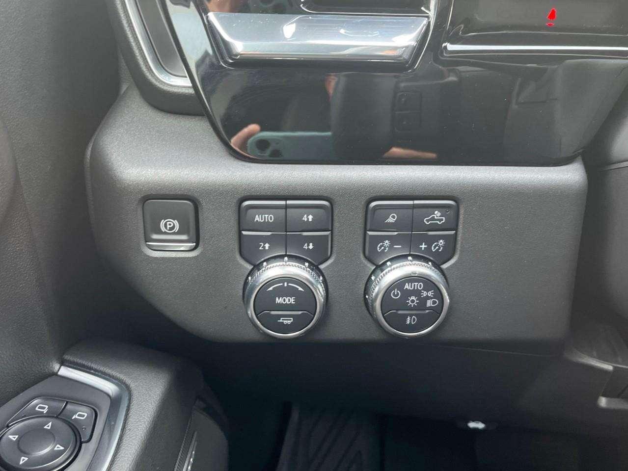 2024 GMC Sierra 1500 ELEVATION CPO RATES APPLY @ 2.99%-5.59% OAC Photo