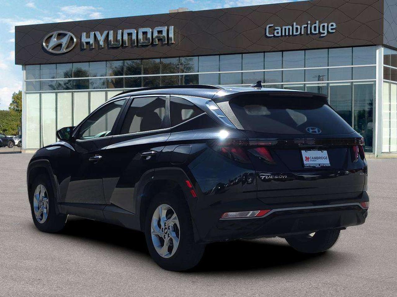 2022 Hyundai Tucson Preferred   HEATSEATS/WHEEL CARPLAY 7.9L/100KM Photo4