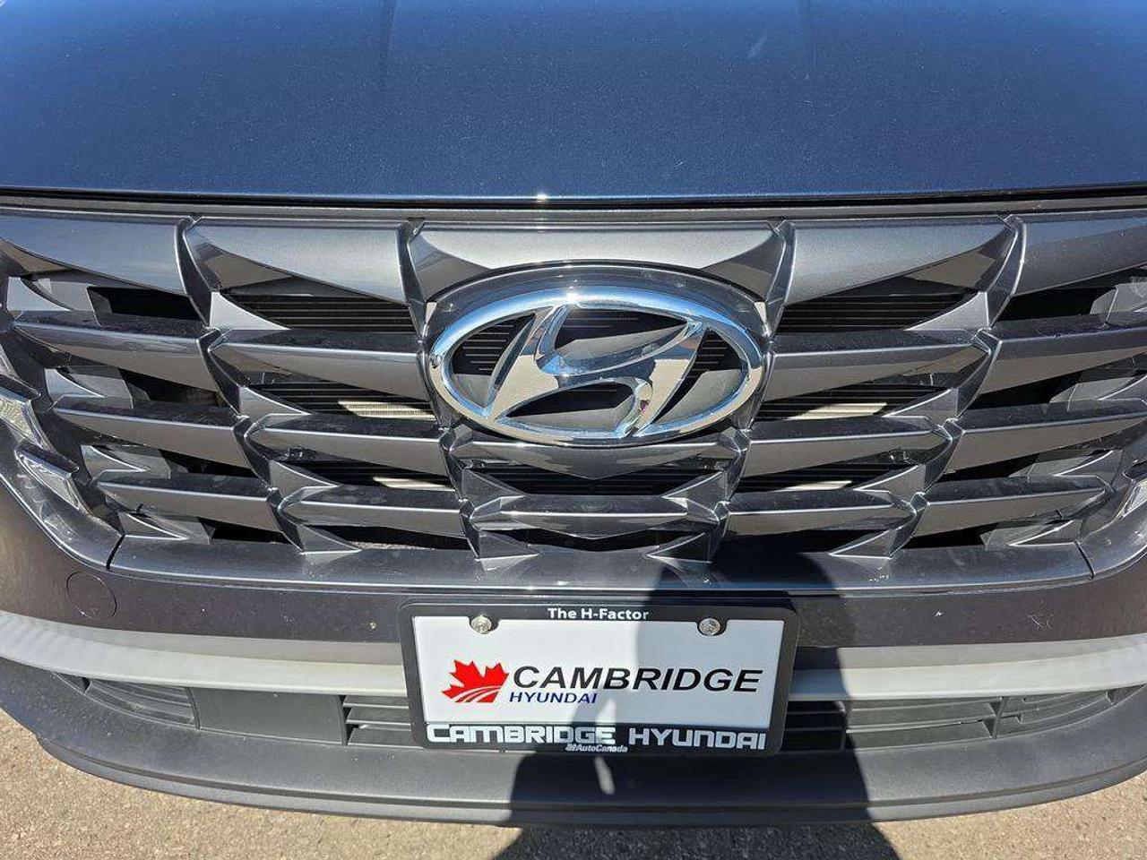 2022 Hyundai Tucson Preferred   HEATSEATS/WHEEL CARPLAY 7.9L/100KM Photo