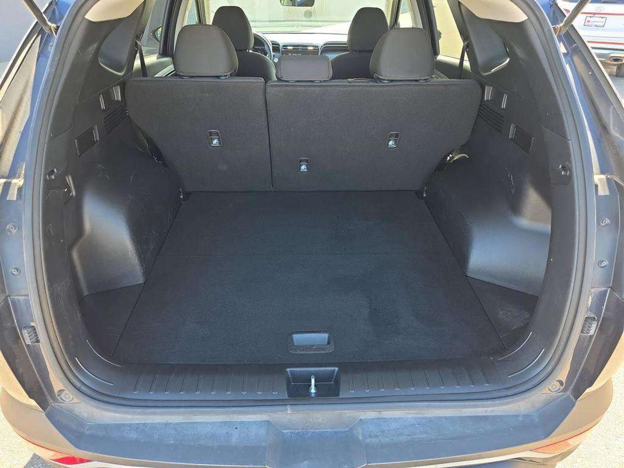 2022 Hyundai Tucson Preferred   HEATSEATS/WHEEL CARPLAY 7.9L/100KM Photo