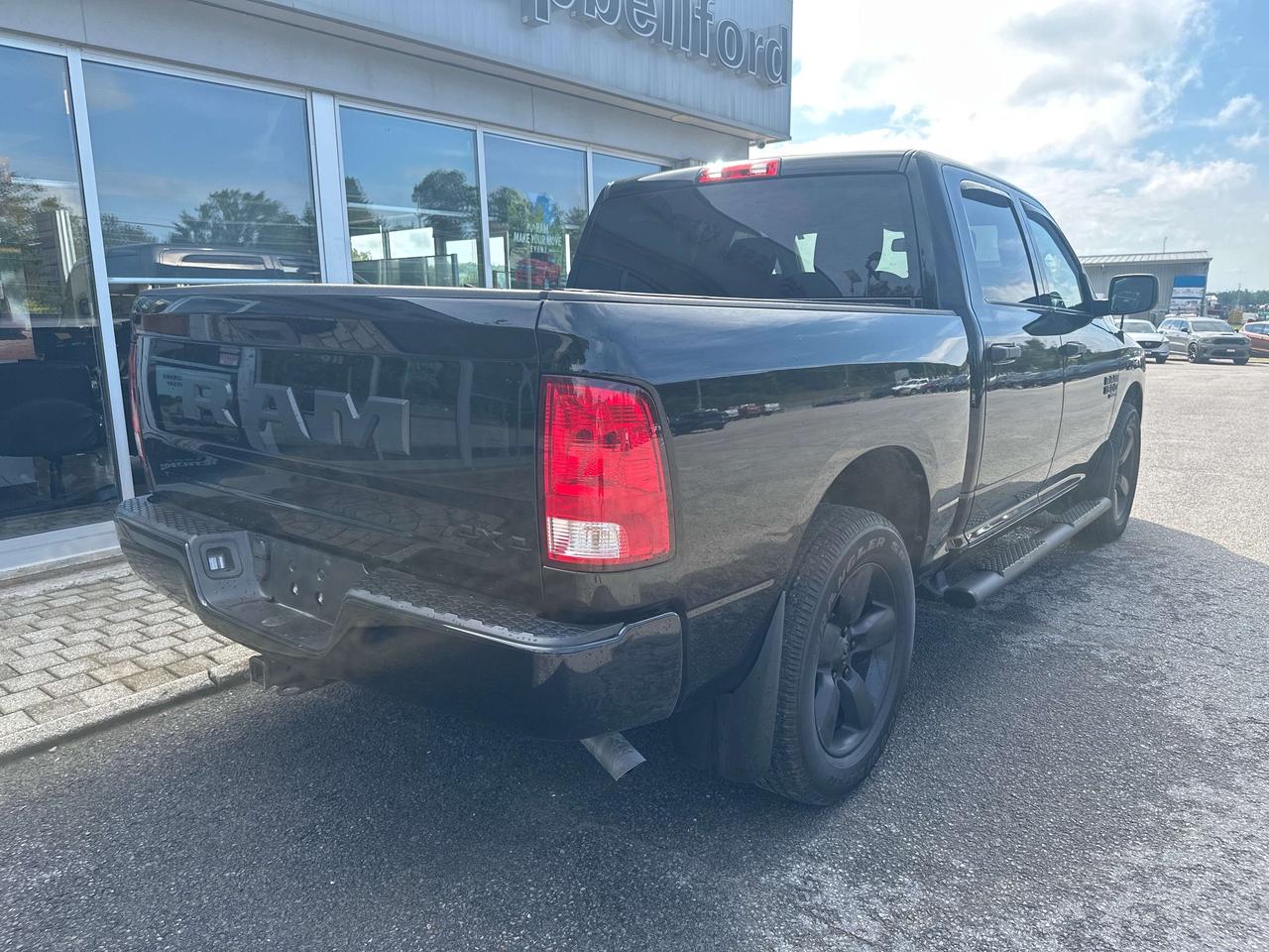 2022 RAM 1500 Express Photo