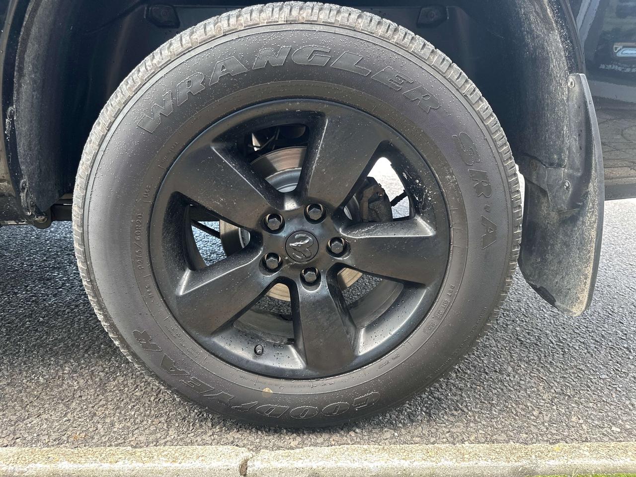 2022 RAM 1500 Express Photo
