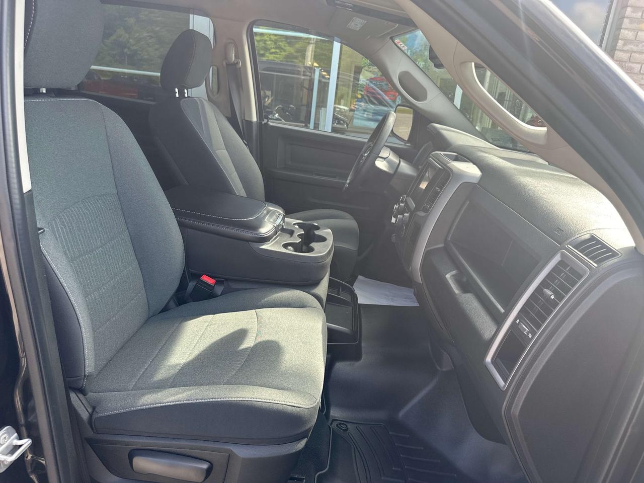 2022 RAM 1500 Express Photo