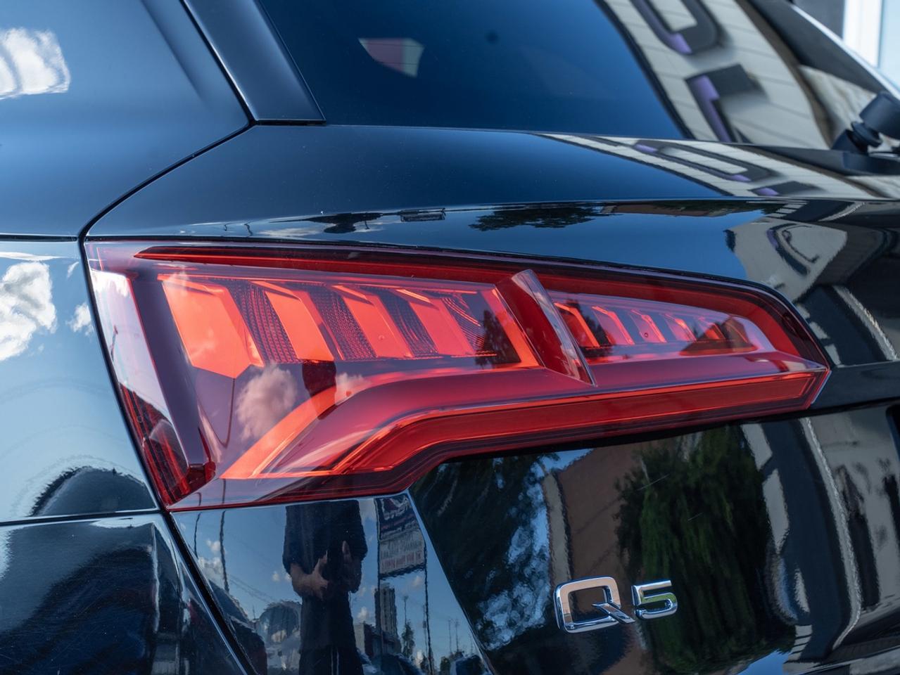 2019 Audi Q5 Komfort | Quattro AWD | Brown Leather Interior Photo