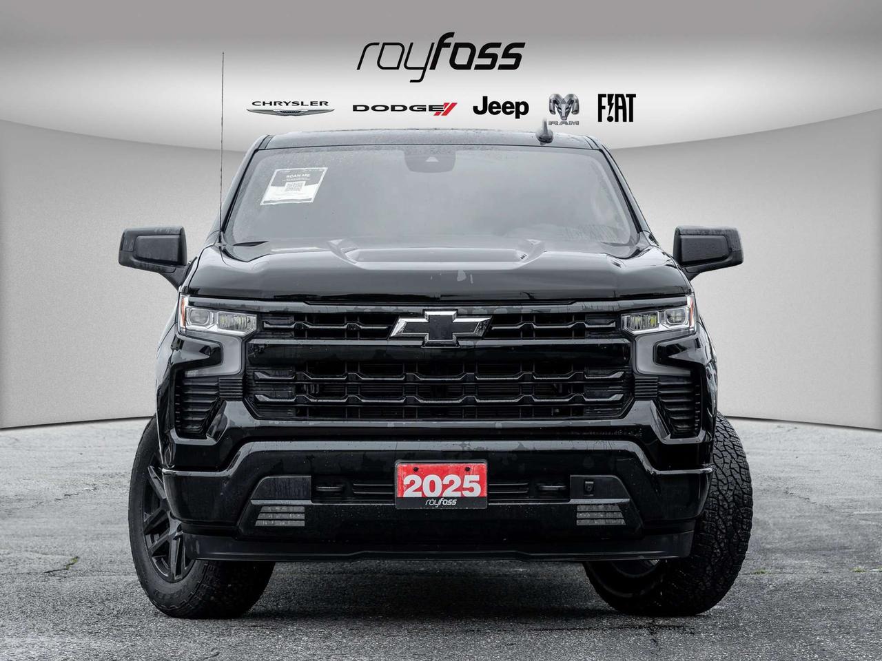 2025 Chevrolet Silverado 1500 RST   5.3L V8   Z71 Off Road Pkg   20" Wheels Photo5