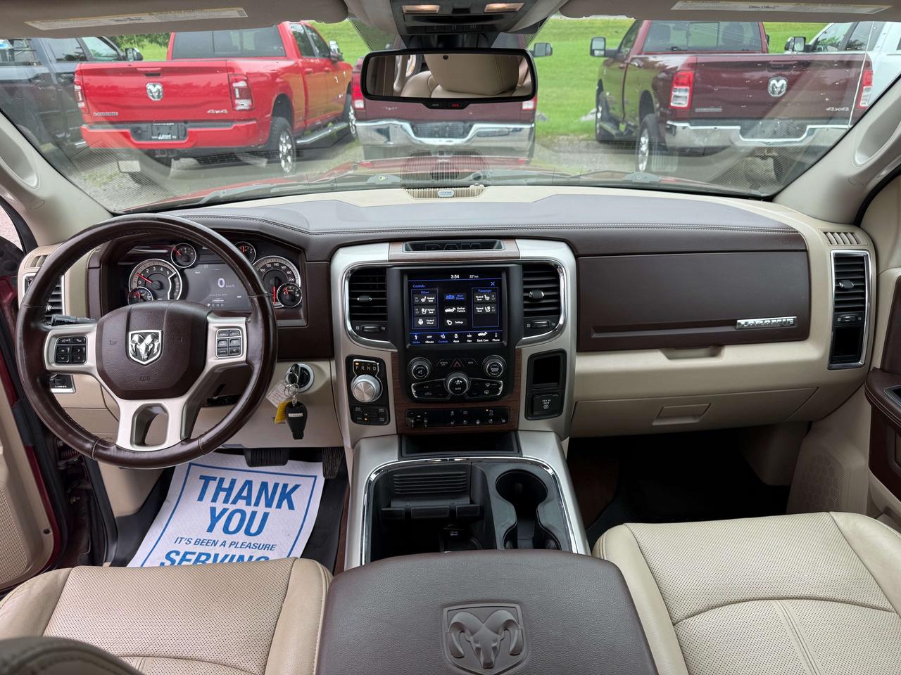 2018 RAM 1500 Laramie - htd/vntd leather - tow pkg Photo3