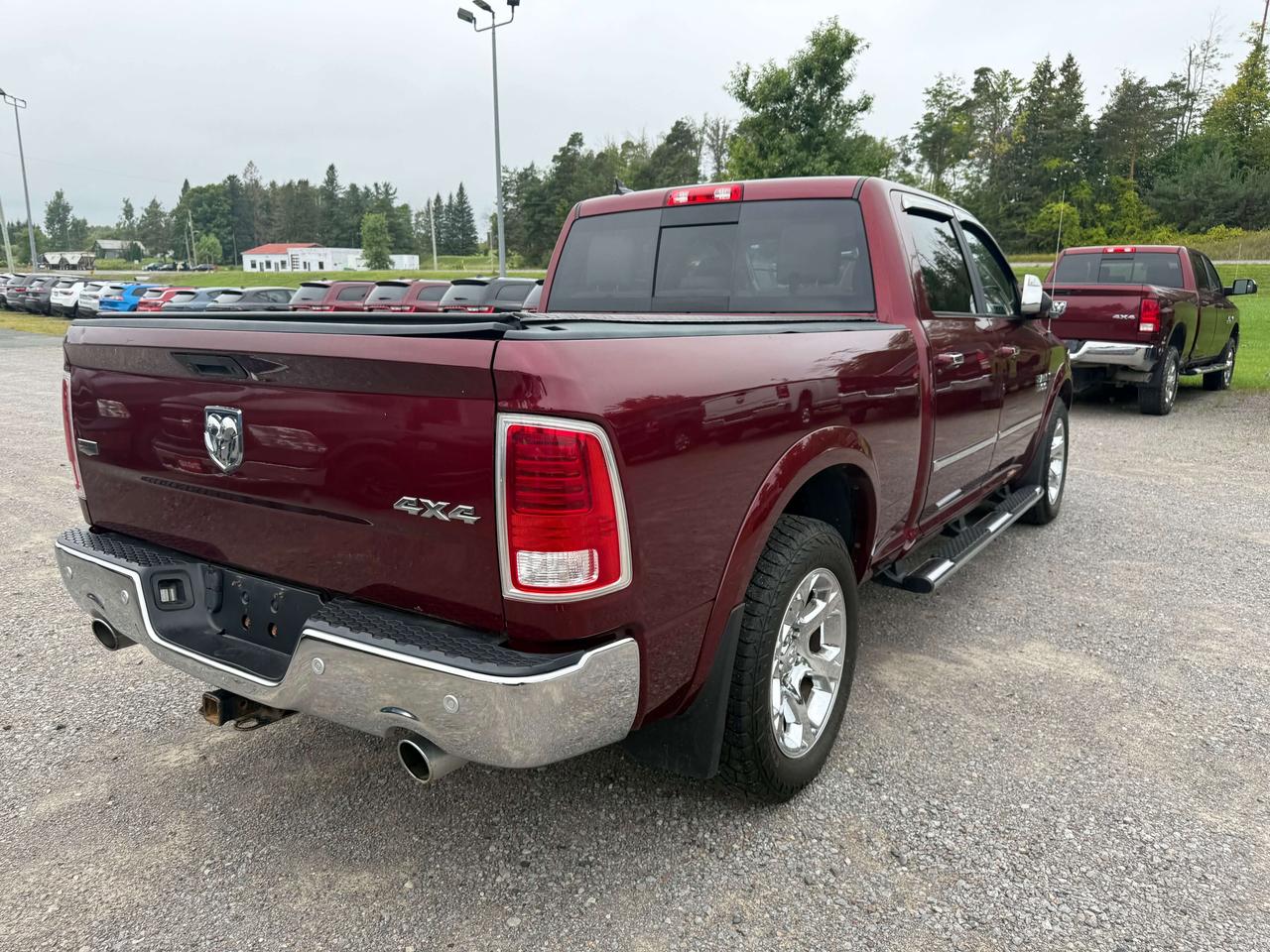 2018 RAM 1500 Laramie - htd/vntd leather - tow pkg Photo