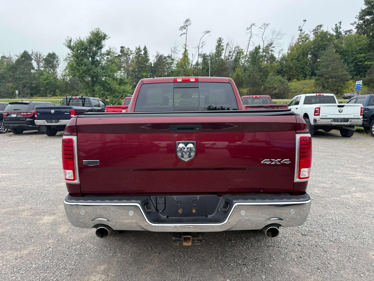 2018 RAM 1500 Laramie - htd/vntd leather - tow pkg Photo