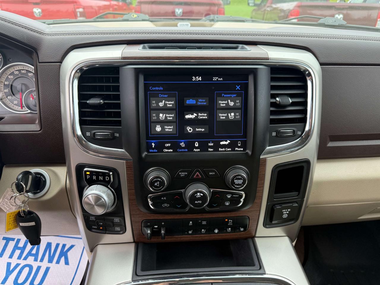 2018 RAM 1500 Laramie - htd/vntd leather - tow pkg Photo