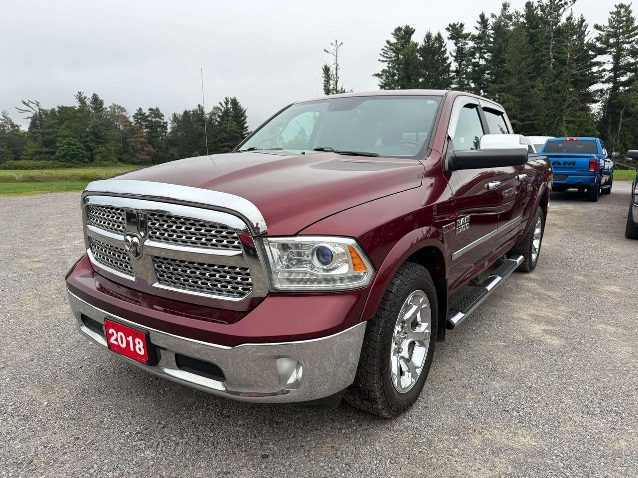 2018 RAM 1500 Laramie - htd/vntd leather - tow pkg Photo