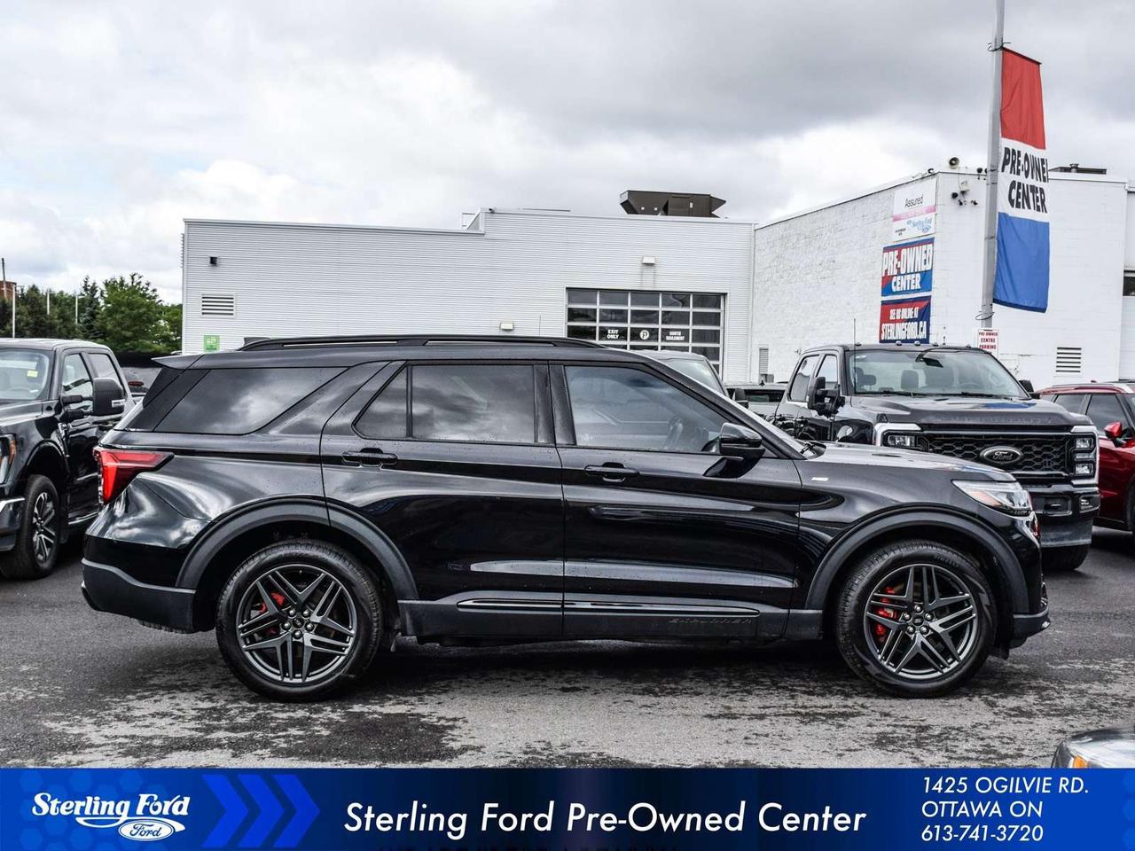 2025 Ford Explorer ST-Line Photo