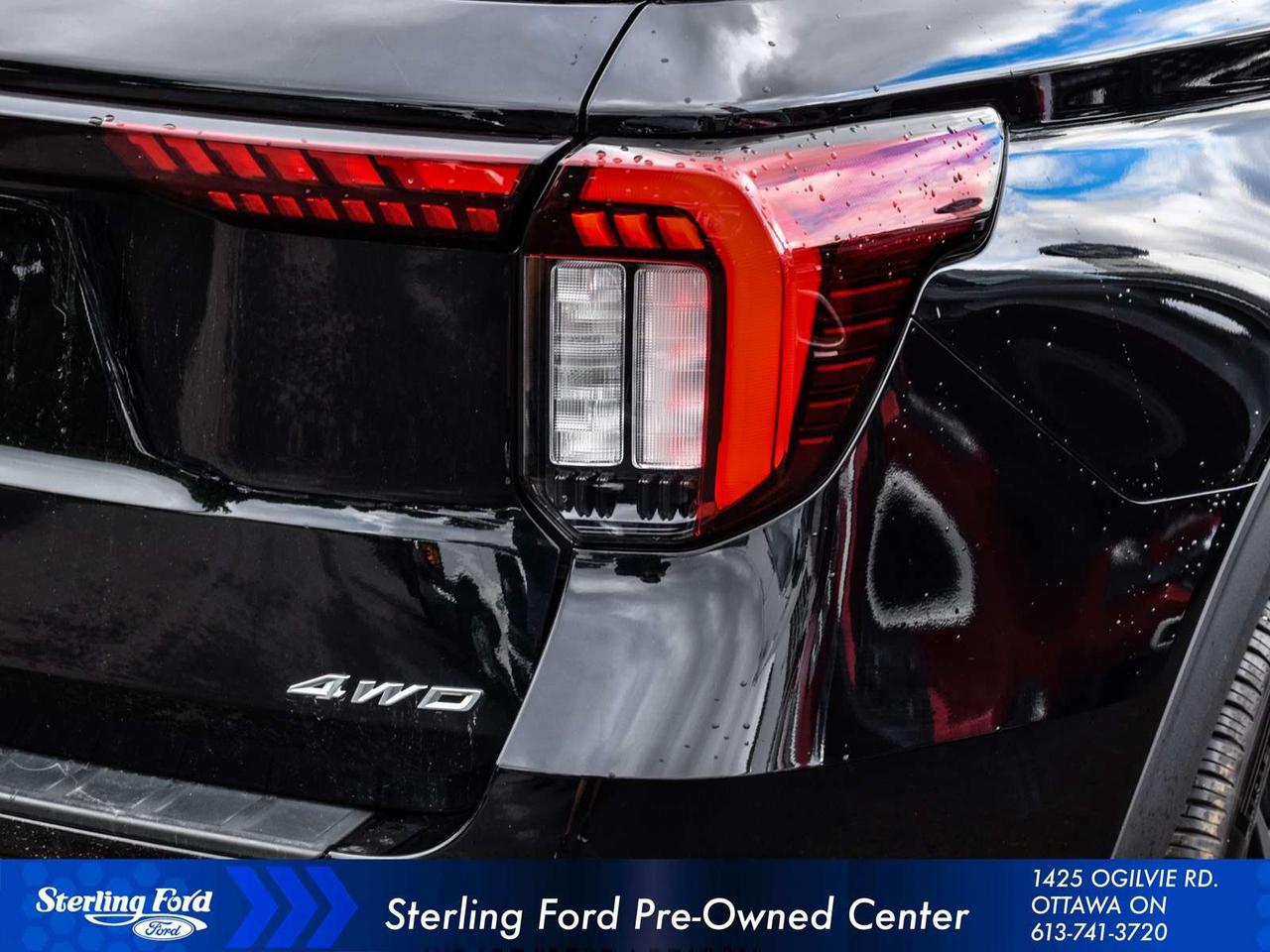 2025 Ford Explorer ST-Line Photo