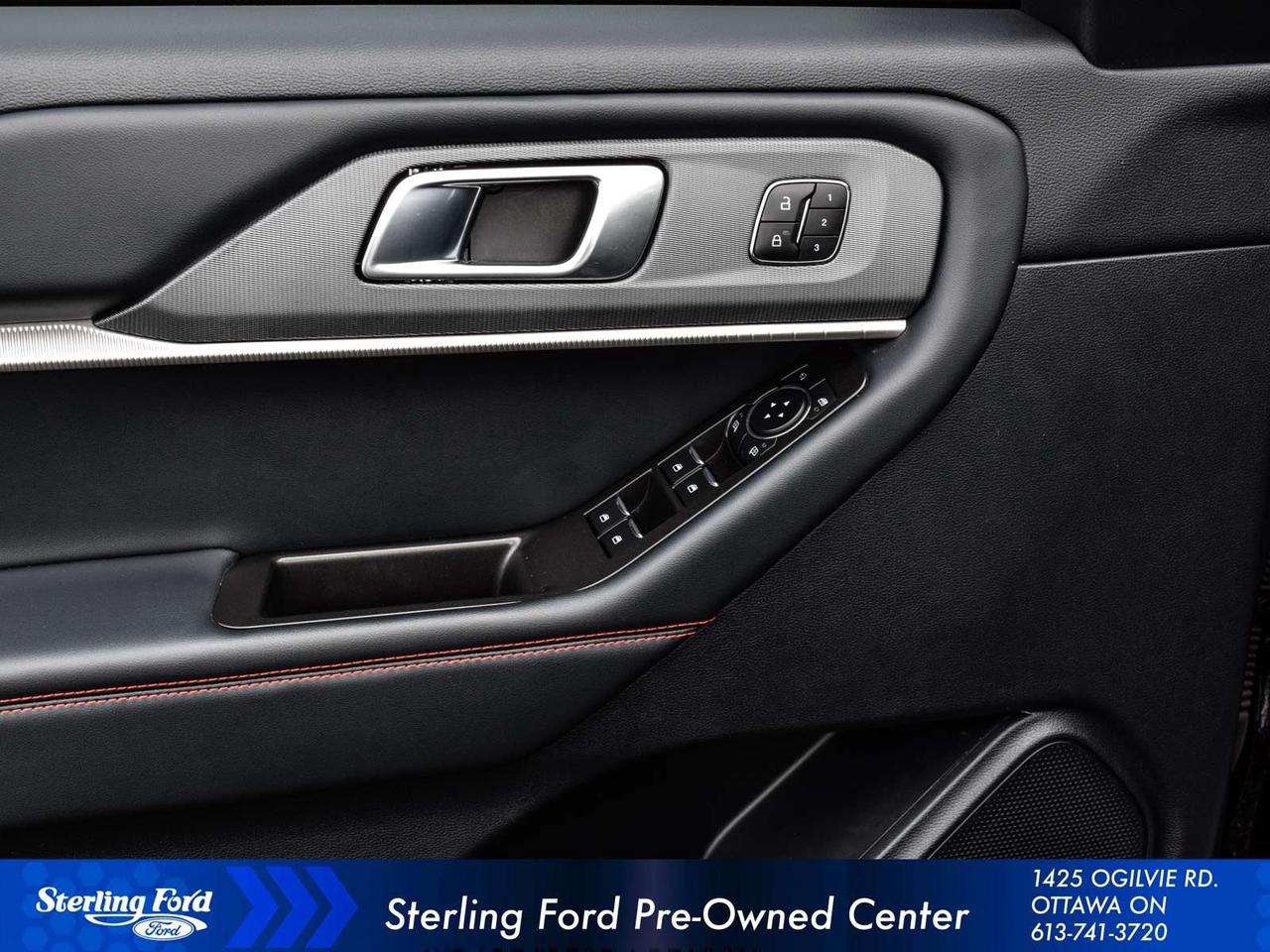 2025 Ford Explorer ST-Line Photo