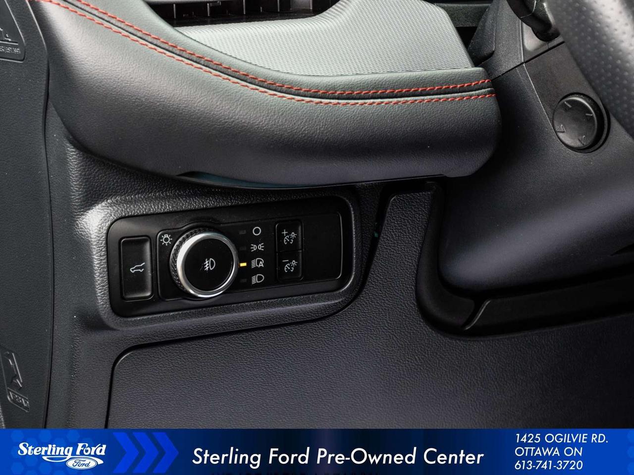 2025 Ford Explorer ST-Line Photo