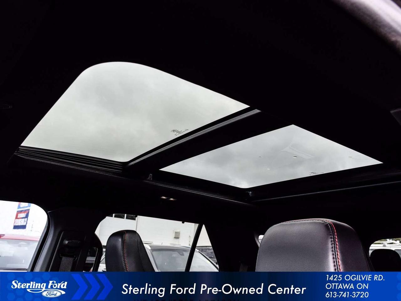 2025 Ford Explorer ST-Line Photo