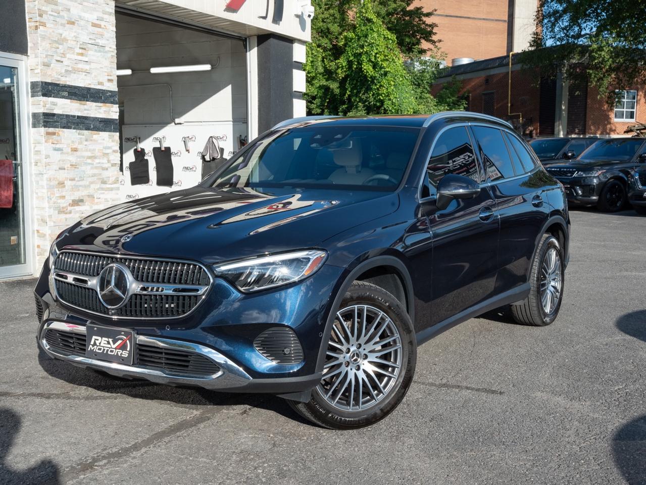 2023 Mercedes-Benz GLC GLC 300 | 4MATIC | PANO ROOF | ONE OWNER Photo