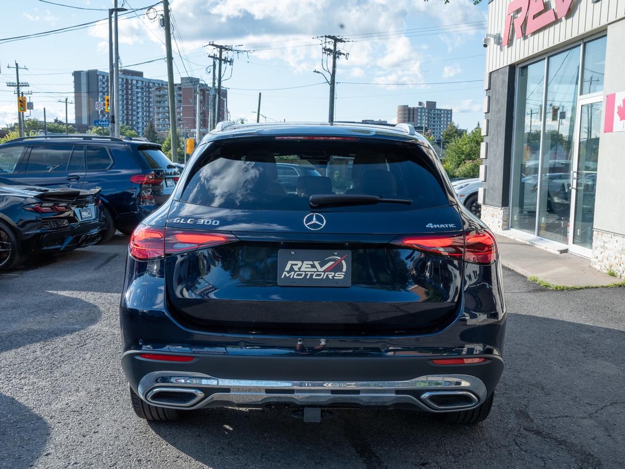 2023 Mercedes-Benz GLC GLC 300 | 4MATIC | PANO ROOF | ONE OWNER Photo