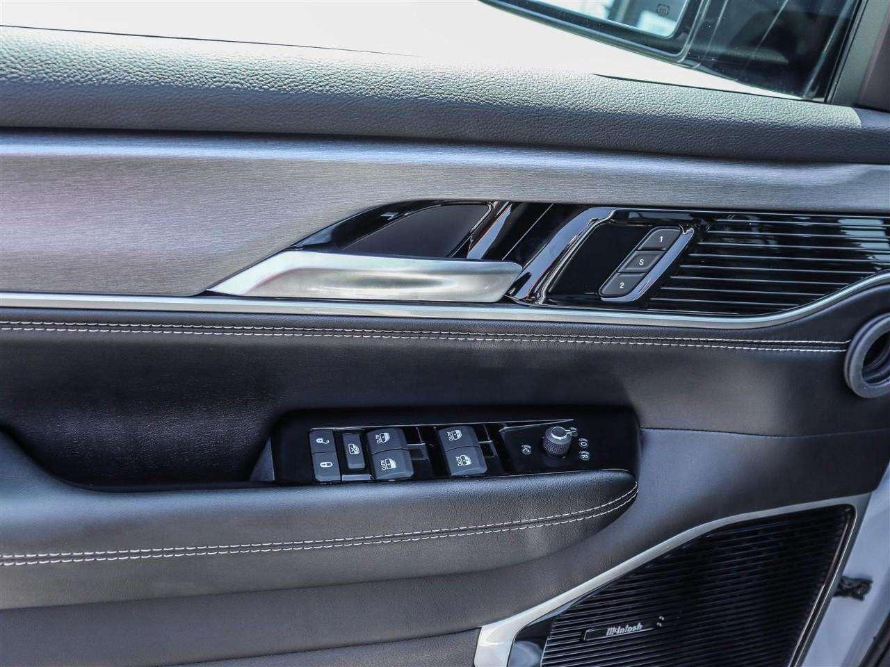 2026 Jeep Grand Wagoneer limited Photo