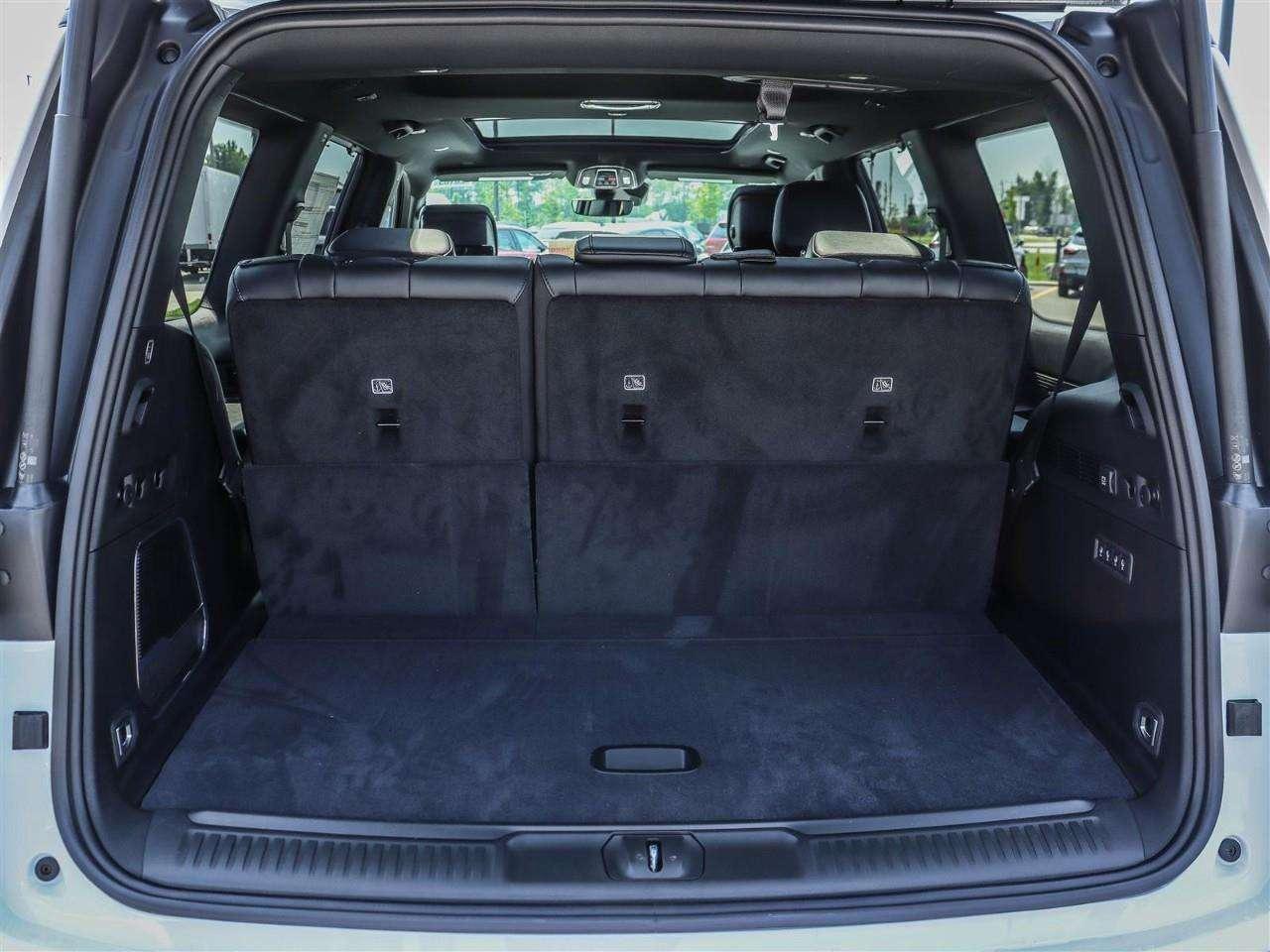 2026 Jeep Grand Wagoneer limited Photo