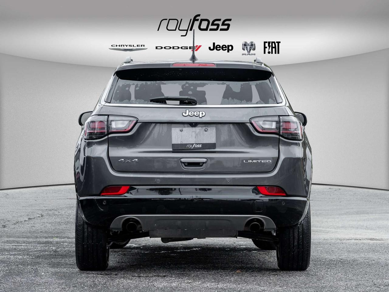2023 Jeep Compass LIMITED Photo