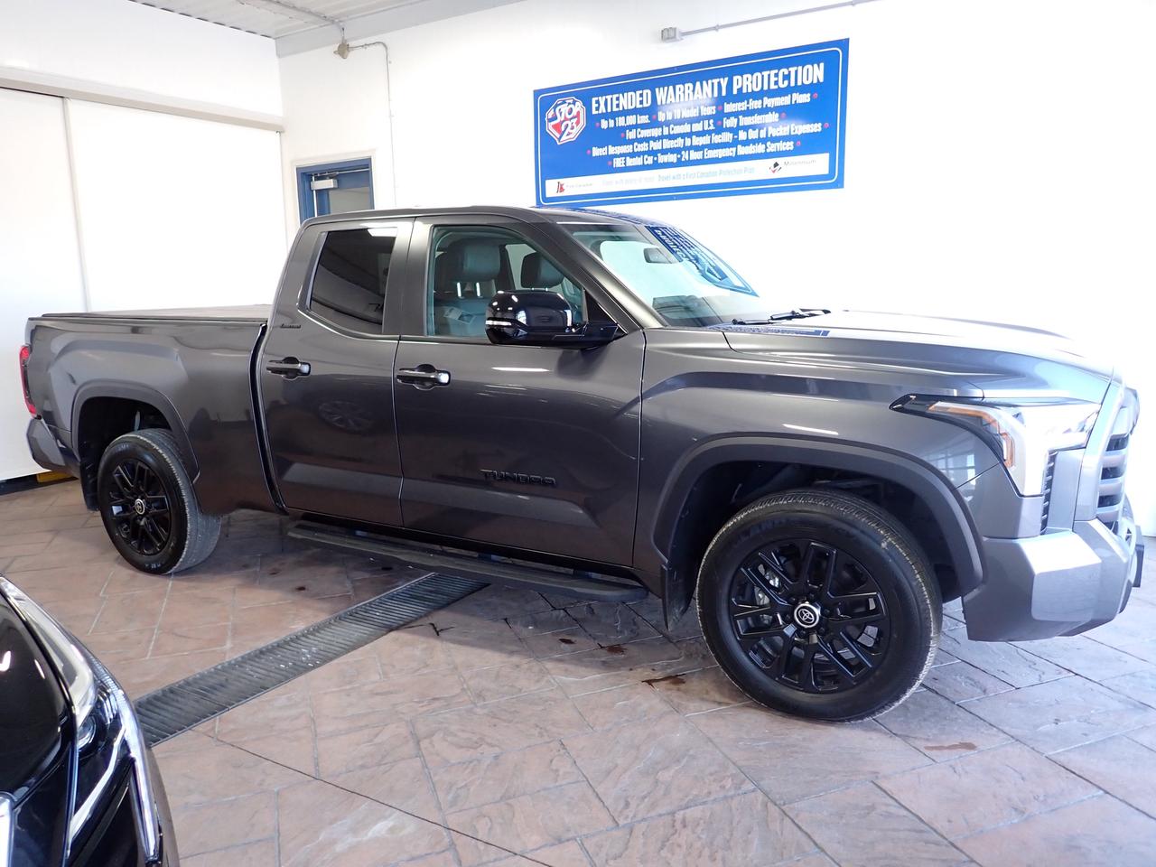 2024 Toyota Tundra Limited 4X4 DOUBLE CAB LEATHER SUNROOF Photo0