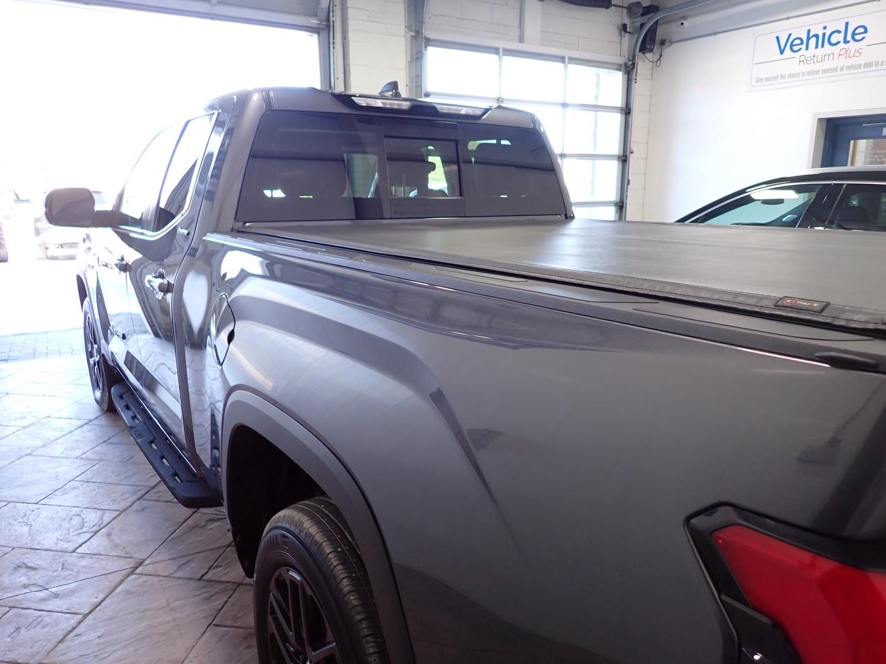 2024 Toyota Tundra Limited 4X4 DOUBLE CAB LEATHER SUNROOF Photo