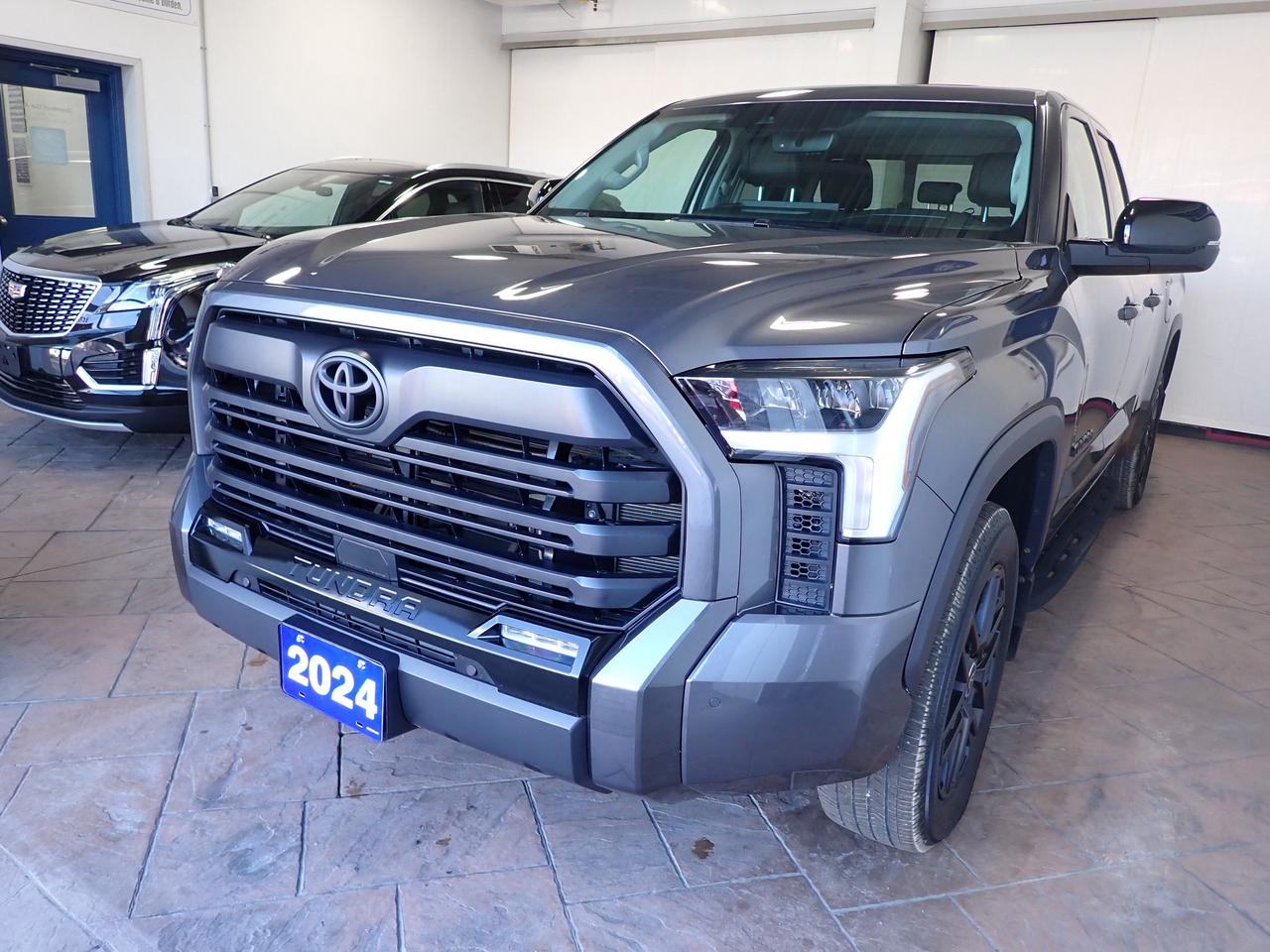 2024 Toyota Tundra Limited 4X4 DOUBLE CAB LEATHER SUNROOF Photo