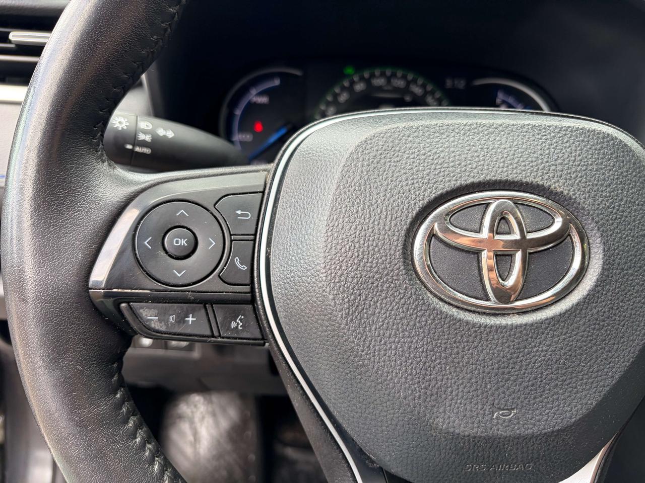 2022 Toyota RAV4 XSE AWD Clean CARFAX SofTex Leather Moonroof Photo
