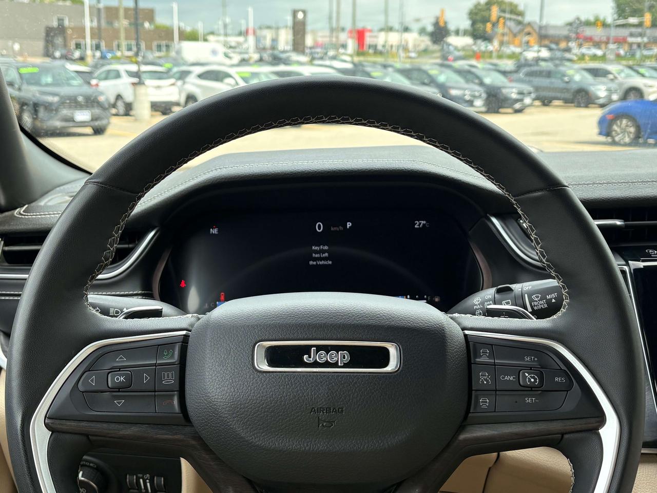 2023 Jeep Grand Cherokee Limited 4x4   7 Pass   Clean Carfax Photo