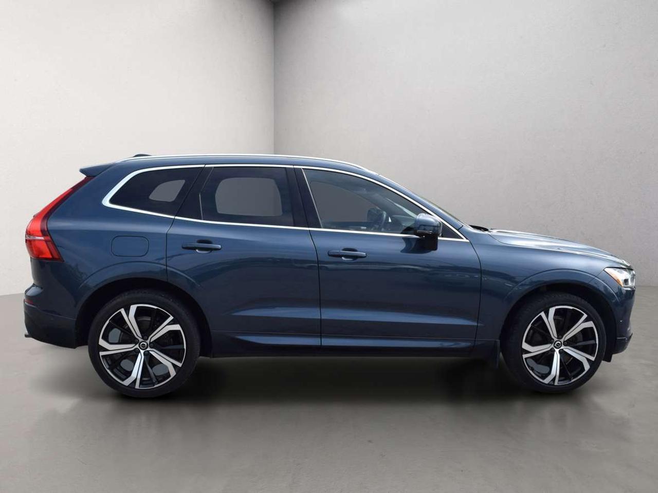 2019 Volvo XC60 Momentum AWD Navi Panoramic Sunroof Photo