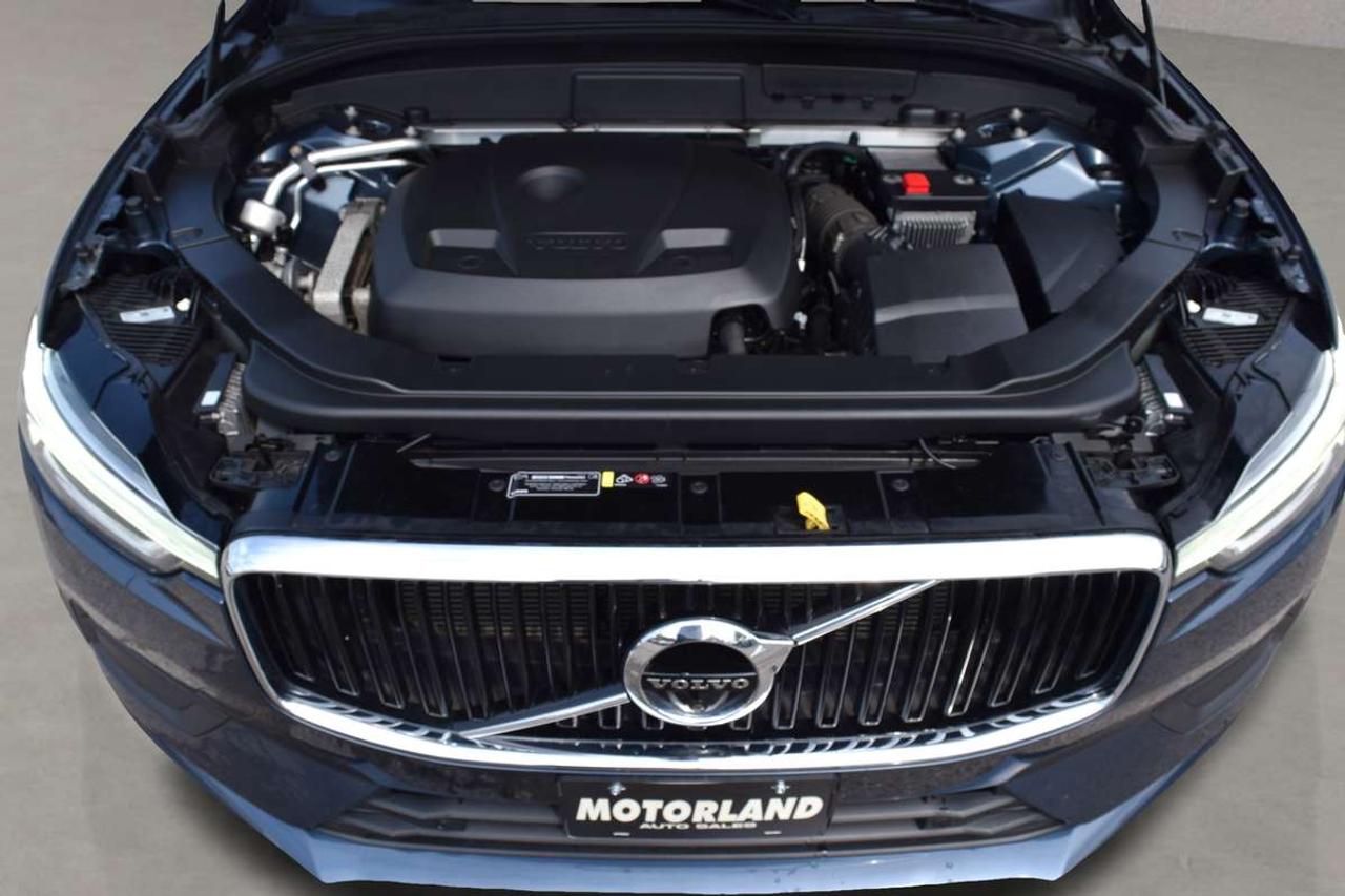 2019 Volvo XC60 Momentum AWD Navi Panoramic Sunroof Photo