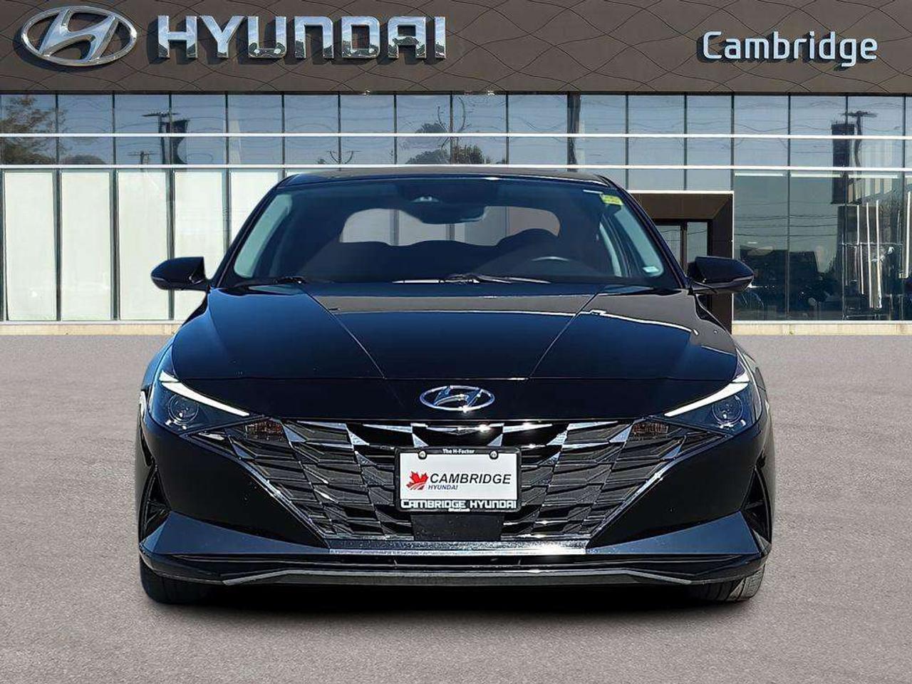 2023 Hyundai Elantra Luxury   NO ACCIDENTS LEATHER 5.5L/100KM Photo