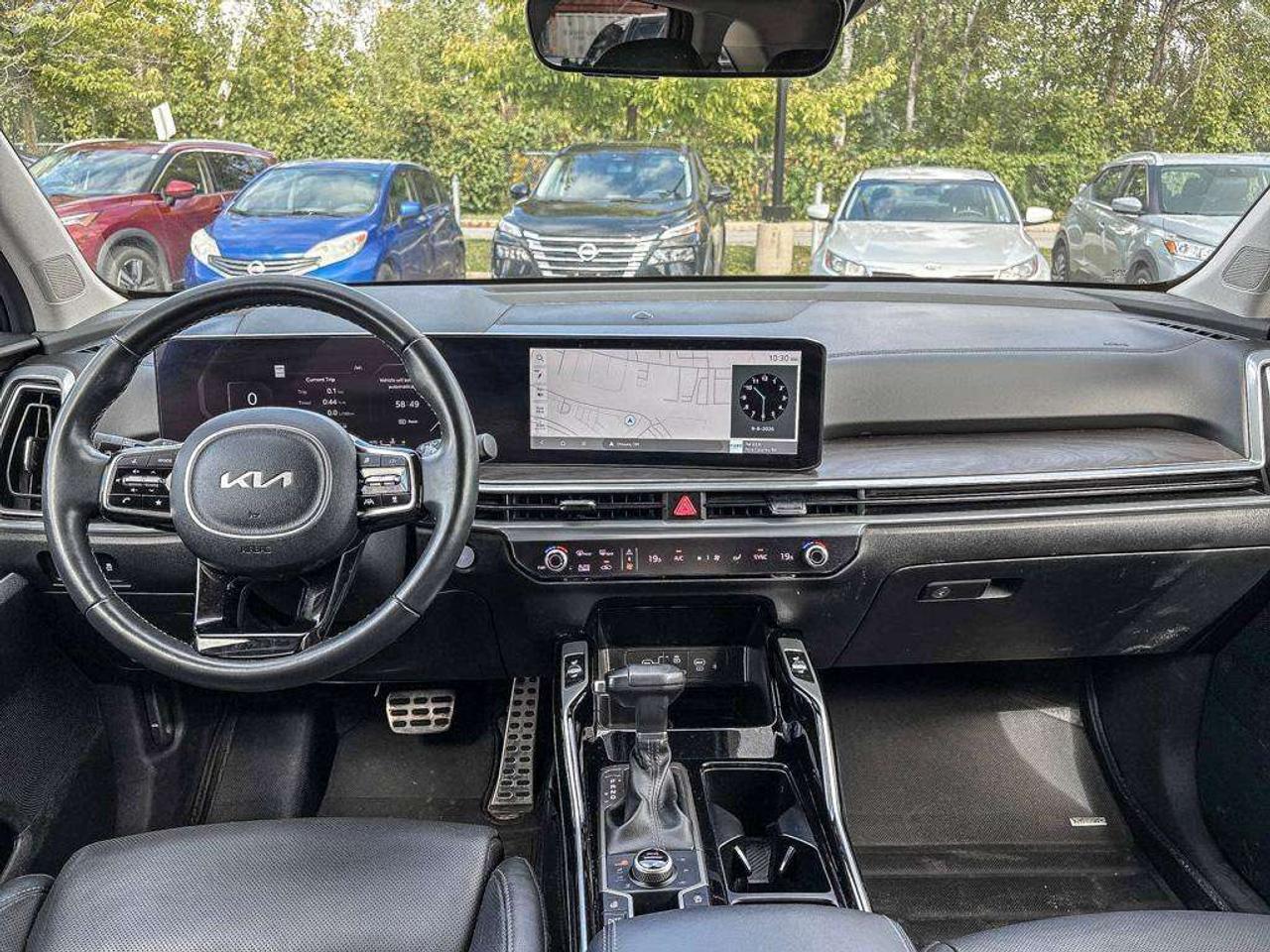 2025 Kia Sorento EX   Captain's Chairs   Navigation Photo