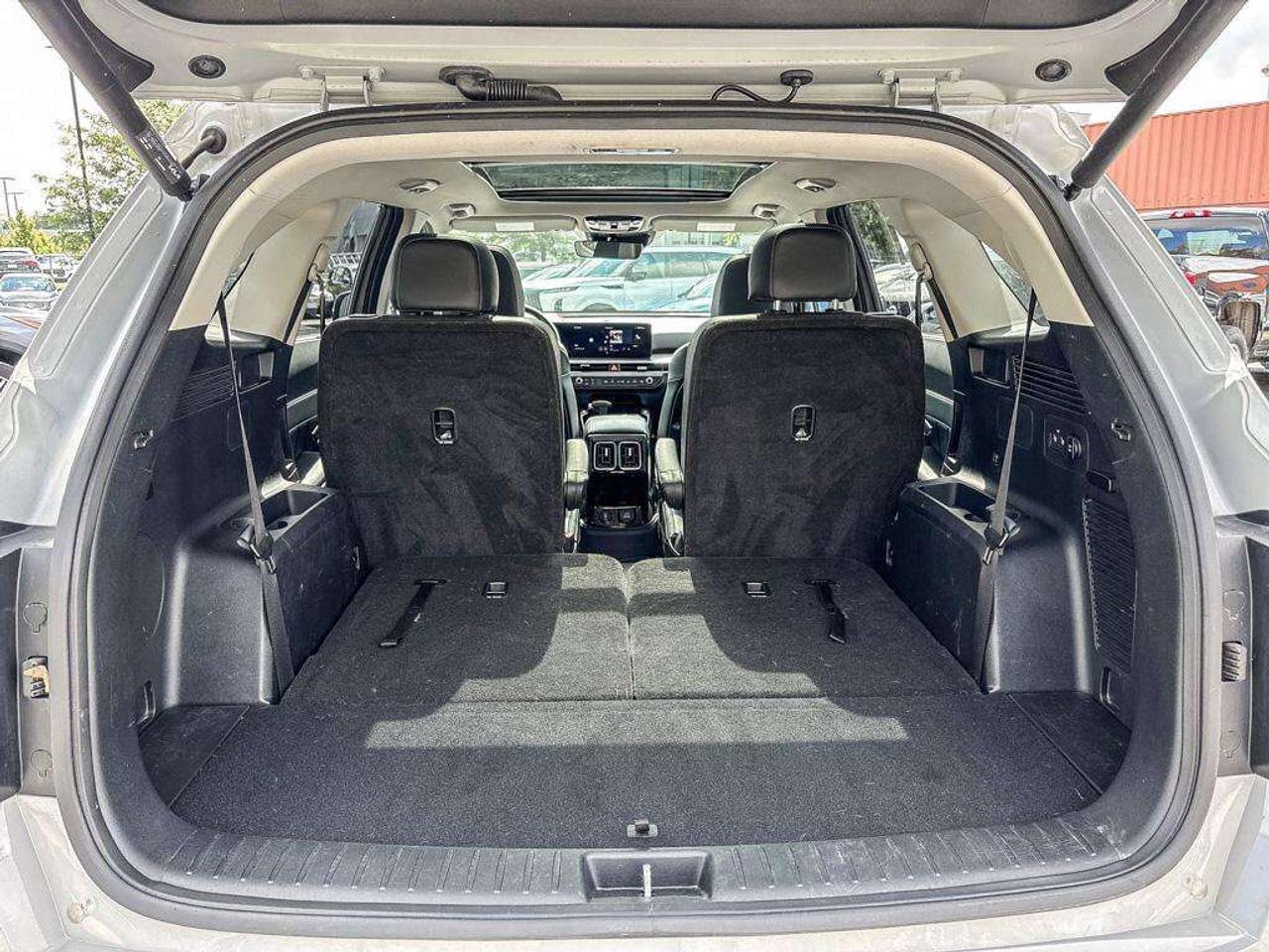2025 Kia Sorento EX   Captain's Chairs   Navigation Photo