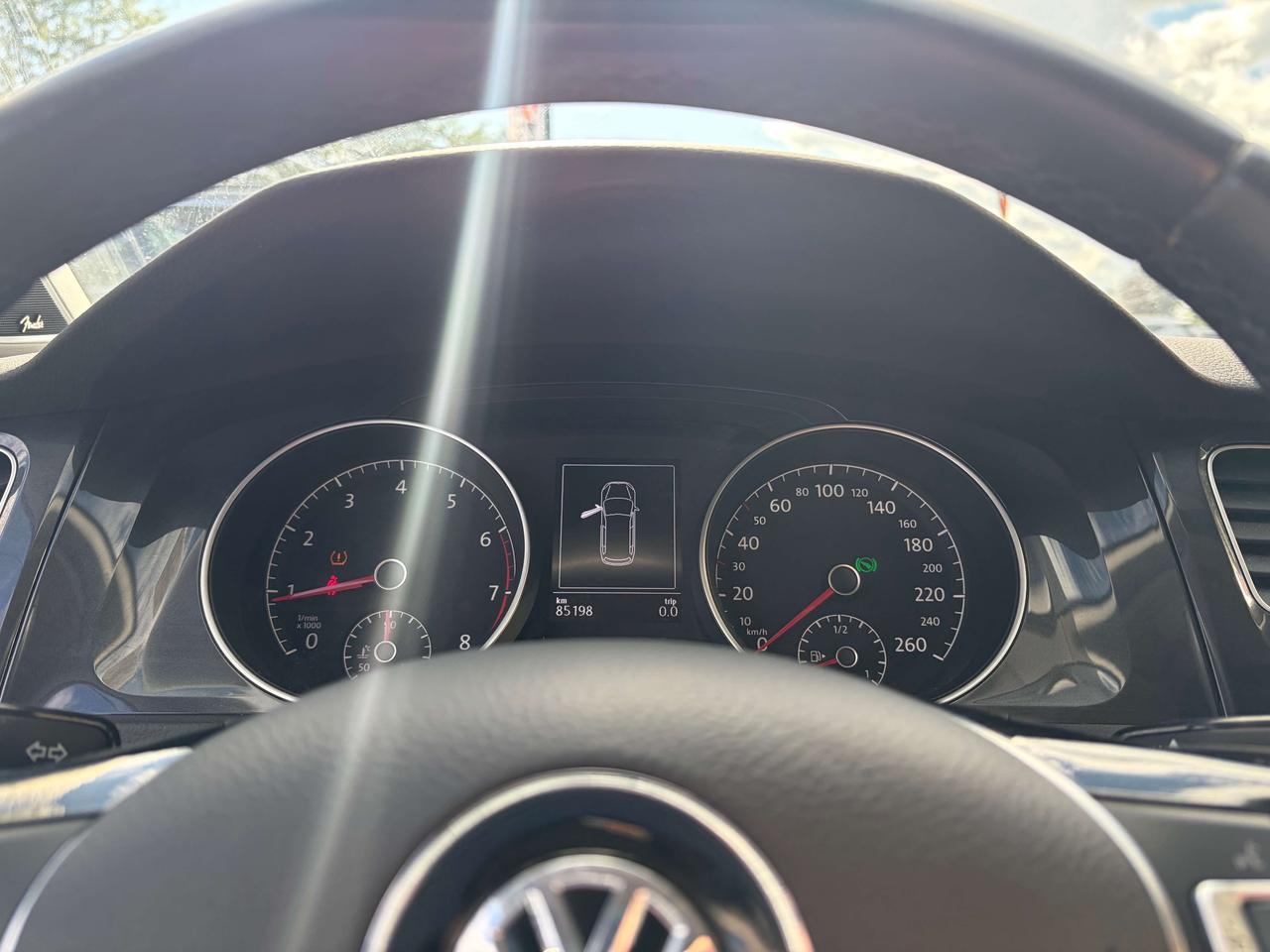 2019 Volkswagen Golf Highline 1.8 TSI Pano Roof Leatherette Clean CARFA Photo