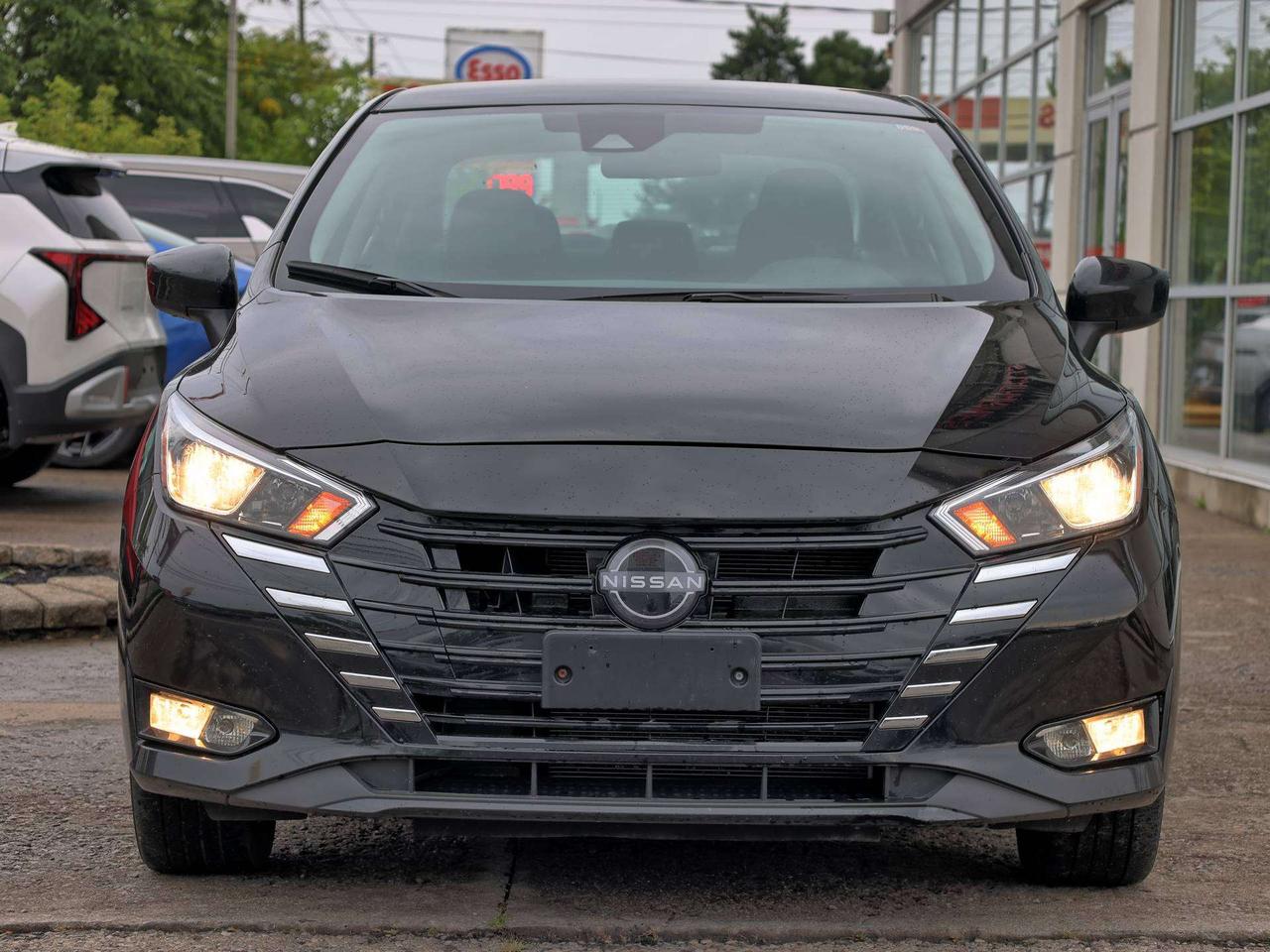 2025 Nissan Versa SV   Climate Ctrl   Heated Seat   Blindspot Alert Photo