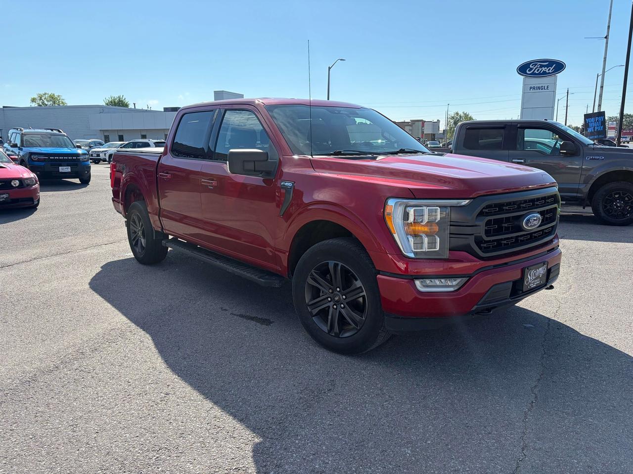 2021 Ford F-150 XLT FX4 CALL NAPANEE 613*354*2100 Photo