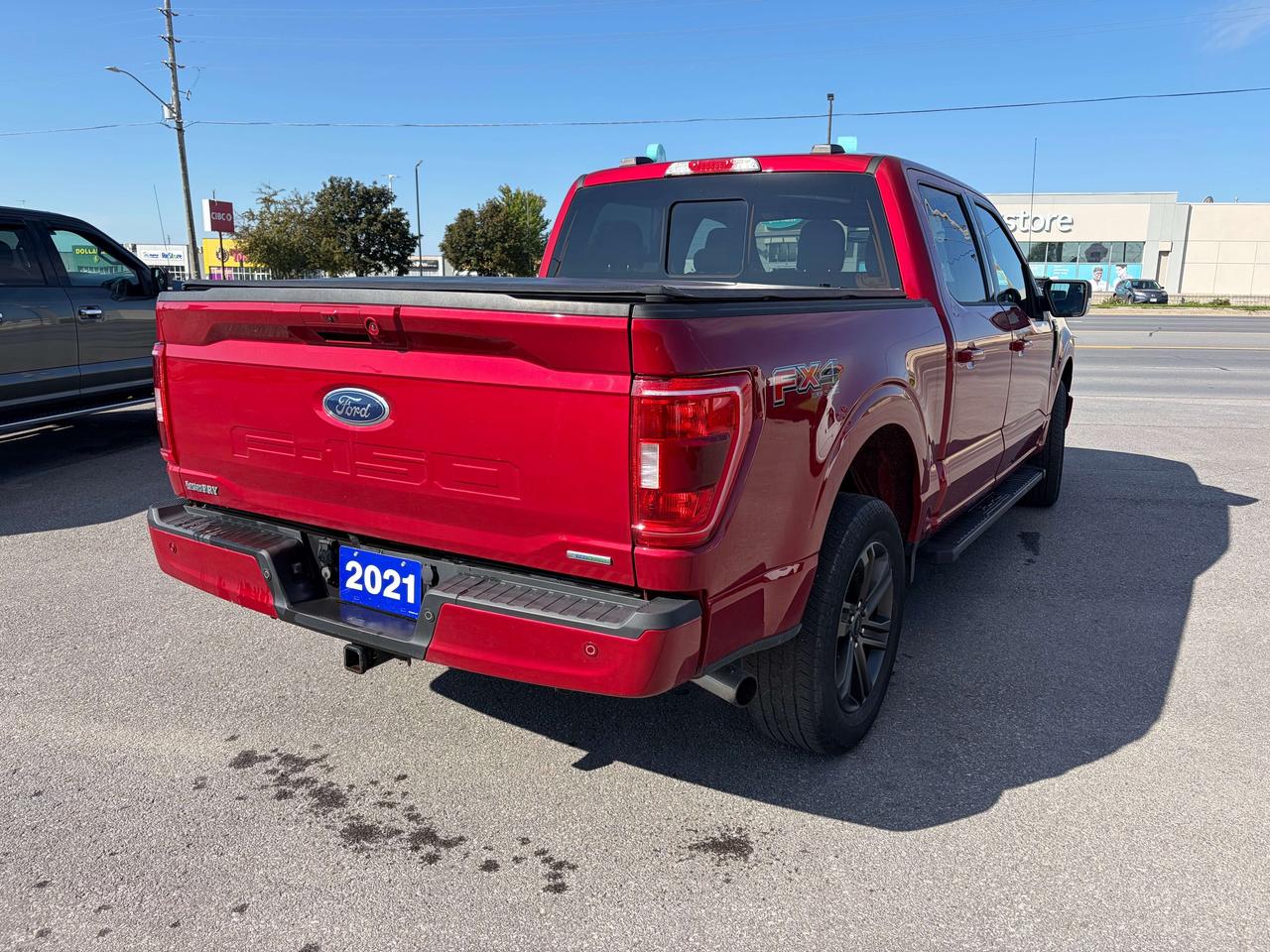 2021 Ford F-150 XLT FX4 CALL NAPANEE 613*354*2100 Photo