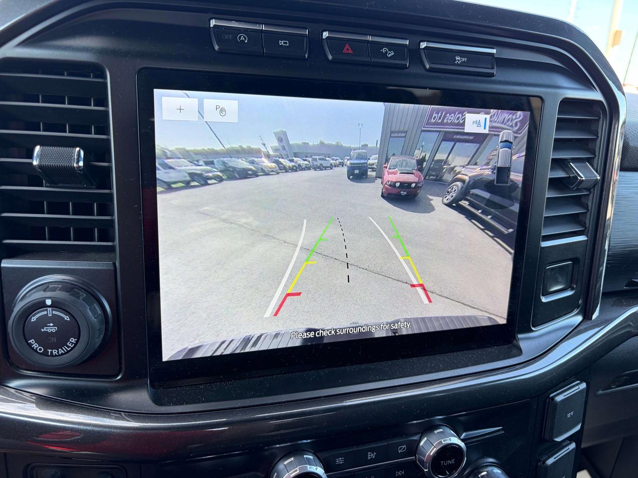 2021 Ford F-150 XLT FX4 CALL NAPANEE 613*354*2100 Photo