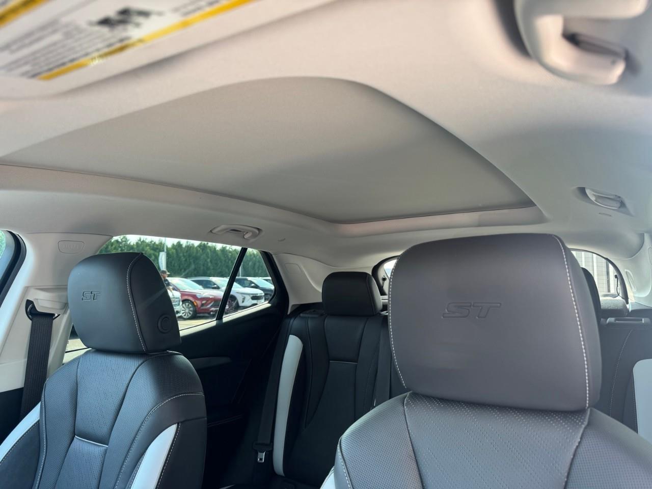 2025 Buick Envision Sport Touring 4dr All-Wheel Drive Photo